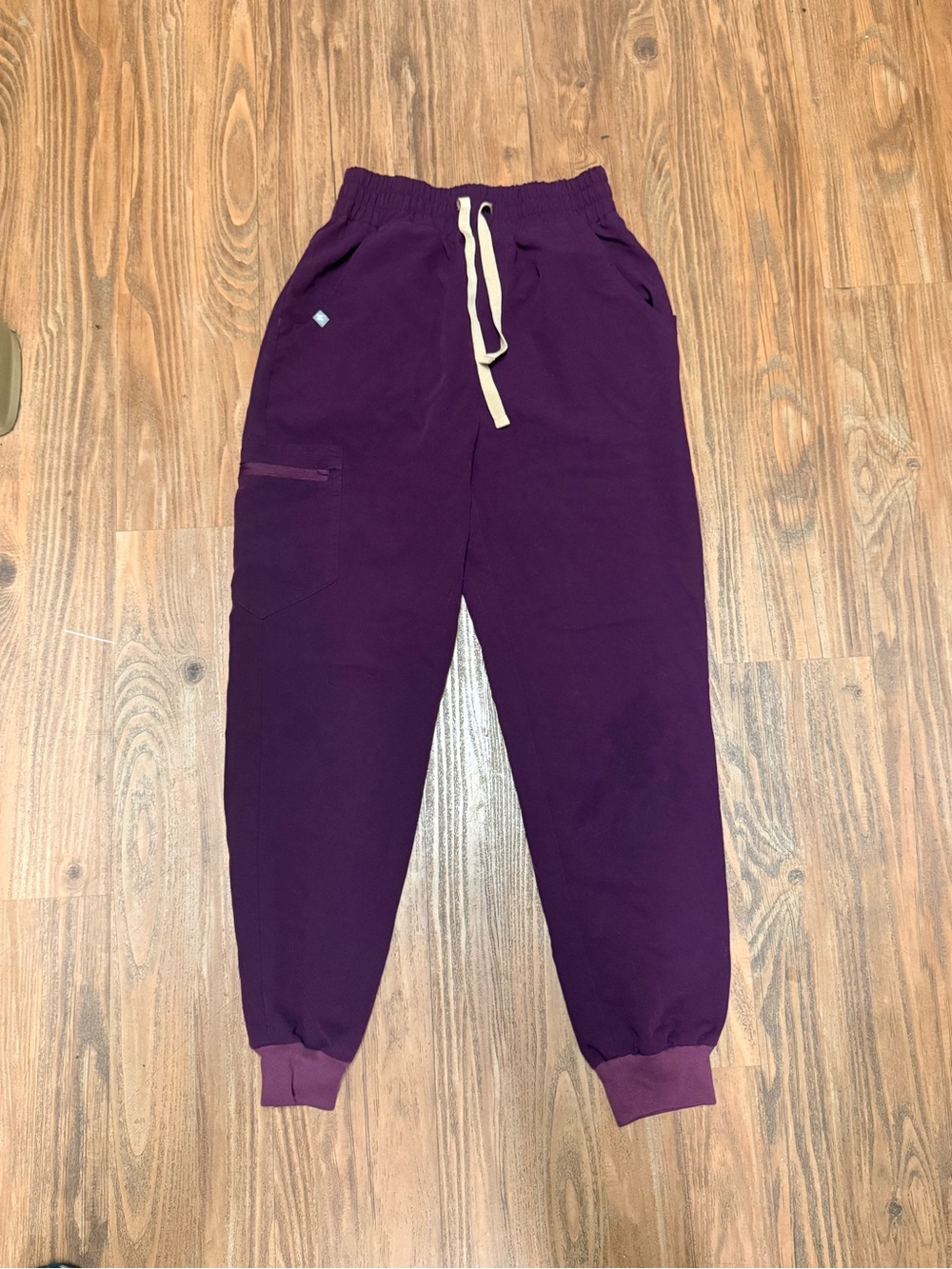 Figs scrubs woman’s